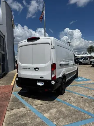 Ford Transit 2024 250 3dr LWB Medio Techo Bajo Camioneta de Carga