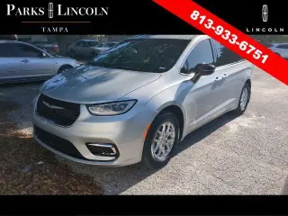 Chrysler Pacifica 2024 Touring L 4p Minivan