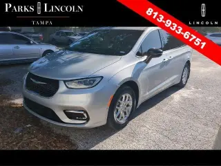 Chrysler Pacifica 2024 Touring L 4p Minivan