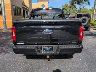 Ford F-150 2023 4x4 XLT 4p SuperCrew 6.5 ft. SB
