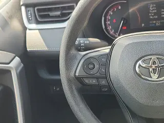 Toyota RAV4 2024 AWD XLE 4dr SUV