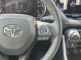 Toyota RAV4 2024 AWD XLE 4dr SUV
