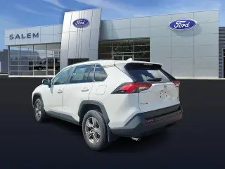 Toyota RAV4 2024 AWD XLE 4dr SUV