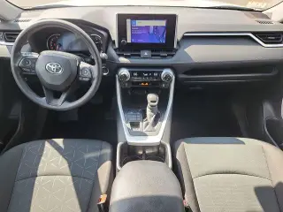 Toyota RAV4 2024 AWD XLE 4dr SUV