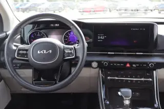 Kia Carnival 2024 EX Minivan 4puertas