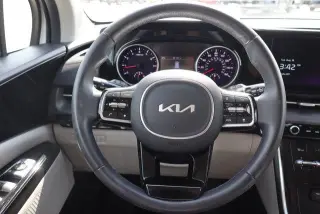 Kia Carnival 2024 EX Minivan 4puertas