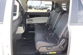 Kia Carnival 2024 EX Minivan 4puertas