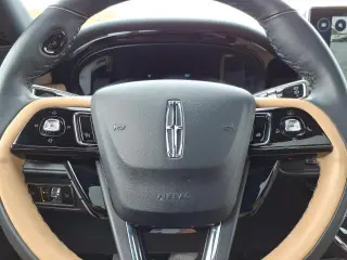 Lincoln Corsair 2023 AWD Reserve 4p SUV