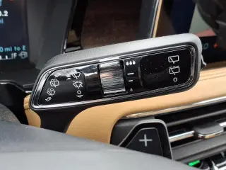 Lincoln Corsair 2023 AWD Reserve 4p SUV