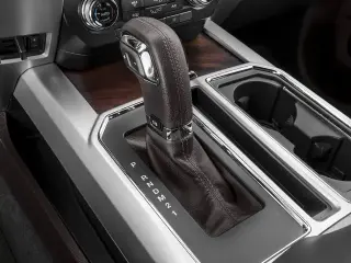 Ford F-150 2017 4x4 King Ranch 4p SuperCrew 5.5 ft. SB