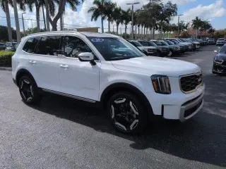 Kia Telluride 2025 S 4p SUV
