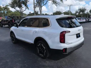 Kia Telluride 2025 S 4p SUV