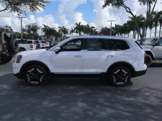 Kia Telluride 2025 S 4p SUV