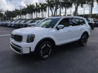 Kia Telluride 2025 S 4p SUV