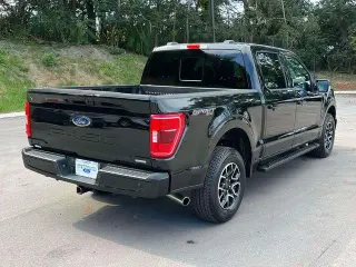 Ford F-150 2023 4x4 XLT 4p SuperCrew 5.5 ft. SB