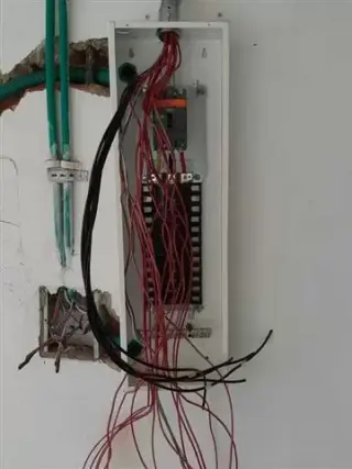 ELECTRICISTA CALASANZ URGENCIA