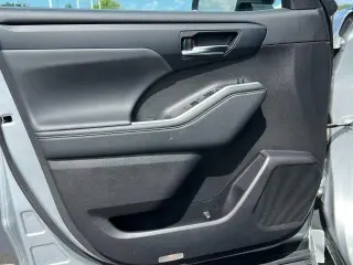 Toyota Highlander 2022 AWD XLE 4p SUV