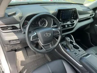 Toyota Highlander 2022 AWD XLE 4p SUV