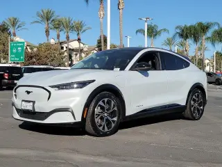 Ford Mustang Mach-E 2023 Premium 4p SUV