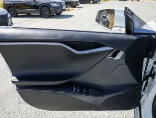 Tesla Model S 2018 AWD 75D 4p Liftback