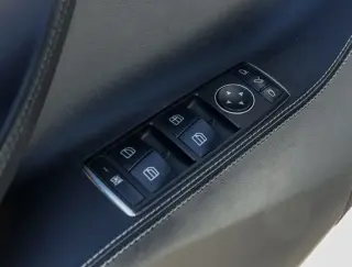 Tesla Model S 2018 AWD 75D 4p Liftback