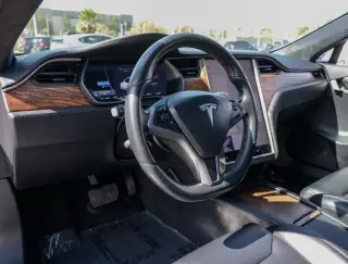 Tesla Model S 2018 AWD 75D 4p Liftback