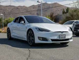 Tesla Model S 2018 AWD 75D 4p Liftback