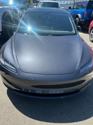 Tesla Model 3 2025 Long Range 4p Fastback
