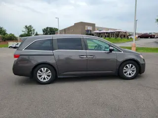 Honda Odyssey 2016 SE 4dr Mini-Van