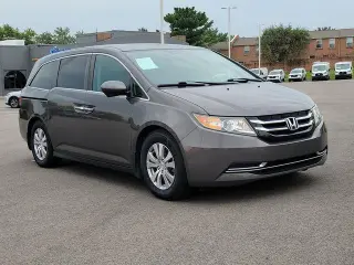 Honda Odyssey 2016 SE 4dr Mini-Van