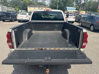 Chevrolet Silverado 1500 2004 4p Cabina Extendida LS TRD AT CB
