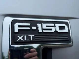 Ford F-150 2023 4x4 XLT 4p SuperCrew 5.5 ft. SB