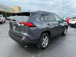 Toyota RAV4 2022 AWD XLE 4p SUV