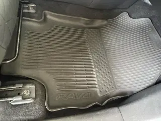 Toyota RAV4 2022 AWD XLE 4p SUV