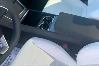 Tesla Model Y 2026 Premium 4p SUV