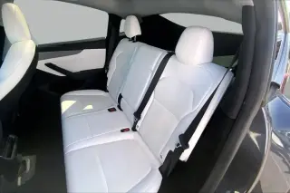 Tesla Model Y 2026 Premium 4p SUV