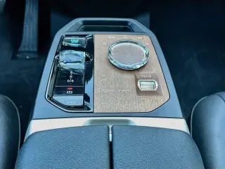 BMW iX 2023 AWD xDrive50 4dr Vehículo Deportivo de Deporte
