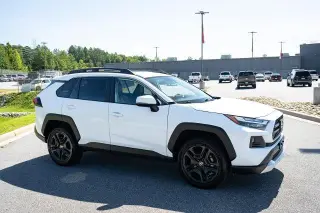 Toyota RAV4 2024 AWD Adventure 4p SUV