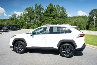 Toyota RAV4 2024 AWD Adventure 4p SUV