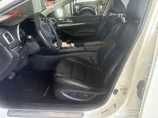 Nissan Maxima 2022 3.5 SV 4p Sedan