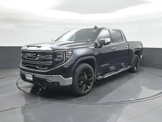 GMC Sierra 1500 2022 4x2 SLT 4p Cabina de Tripulante Estándar