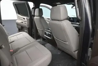 GMC Sierra 1500 2022 4x2 SLT 4p Cabina de Tripulante Estándar