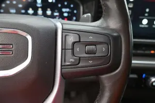 GMC Sierra 1500 2022 4x2 SLT 4p Cabina de Tripulante Estándar
