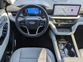 Ford Explorer 2025 Platinum 4p SUV
