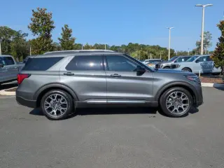 Ford Explorer 2025 Platinum 4p SUV