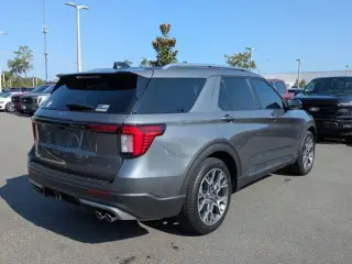 Ford Explorer 2025 Platinum 4p SUV