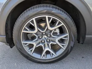 Ford Explorer 2025 Platinum 4p SUV