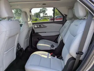Ford Explorer 2025 Platinum 4p SUV