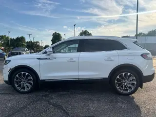 Lincoln Nautilus 2021 AWD Reserve 4p SUV