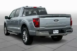 Ford F-150 2025 4x2 XLT 4p SuperCrew 5.5 ft. SB